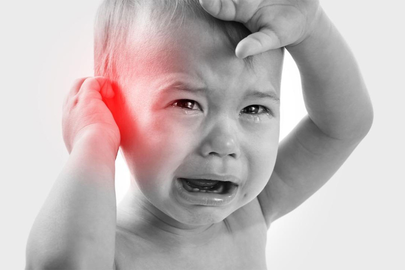 علائم اوتیت مدیا در کودکان و بهترین راههای مراقبت در خانه