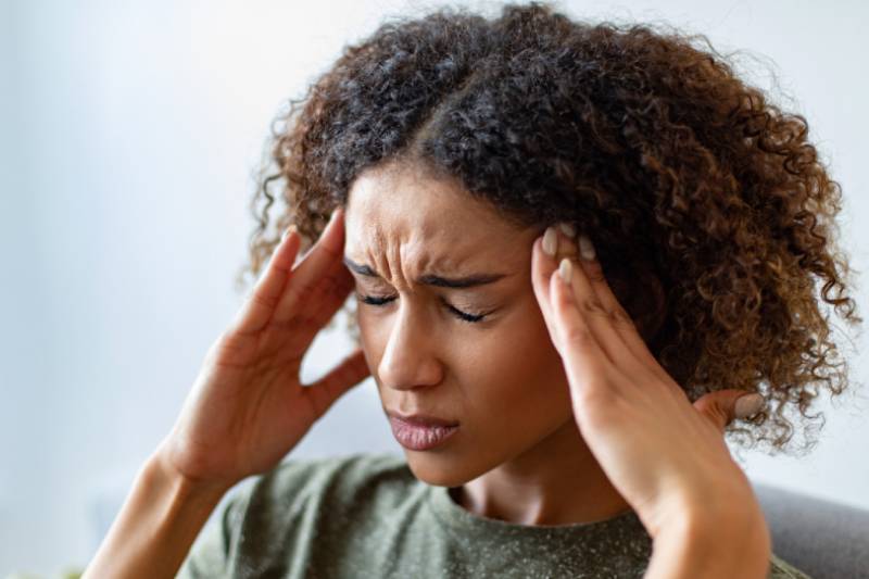 اشتباهات رایج در برخورد با سرگیجه و روش صحیح مقابله