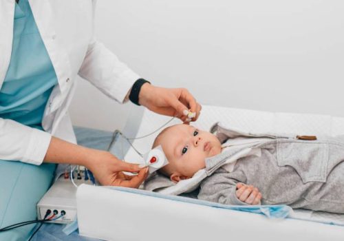 عفونت‌های بارداری و ارتباط با مشکلات شنوایی نوزاد: مرور مطالعات